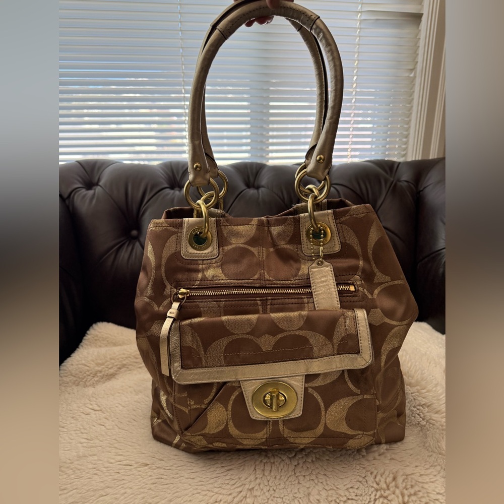Coach GUC Gold Brown Bag Big Interior *Pics for Minor Callouts